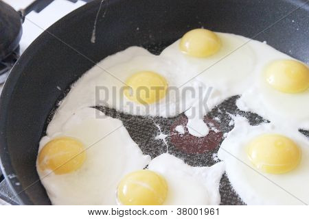 ovos fritos