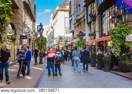 Budapest, Hungary. October 2019: Tourists And Visitors On The Famous Vaci Street, The Main Shopping 
