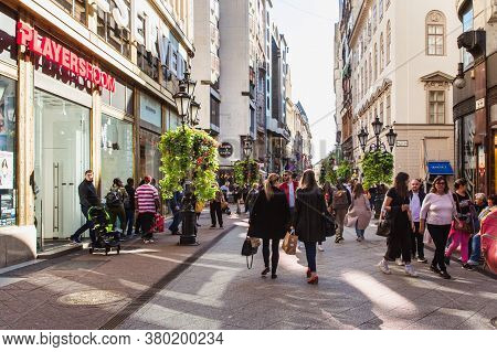 Budapest, Hungary. October 2019: Tourists And Visitors On The Famous Vaci Street, The Main Shopping 