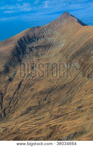 Fagaras 산에서 Moldoveanu 피크