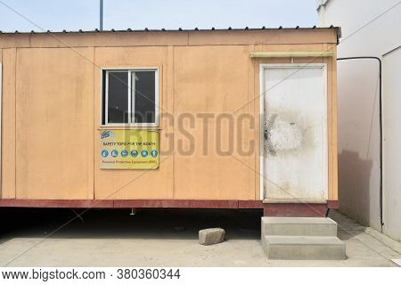 portacabin. Portable house and office cabins. Labour Camp. Porta cabin : Muscat, Oman - 08-08-2020
