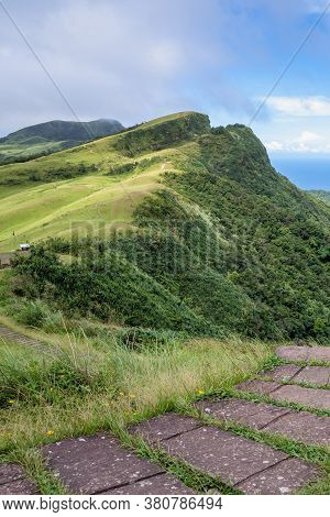 Beautiful Grassland, Prairie In Taoyuan Valley, Caoling Mountain Trail Passes Over The Peak Of Mt. W