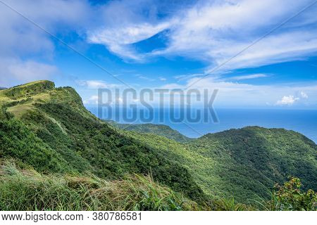 Beautiful Grassland, Prairie In Taoyuan Valley, Caoling Mountain Trail Passes Over The Peak Of Mt. W