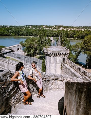 Couple City Trip Avignon Southern France, Ancient Popes Palace, Saint-benezet, Avignon, Provence, Fr