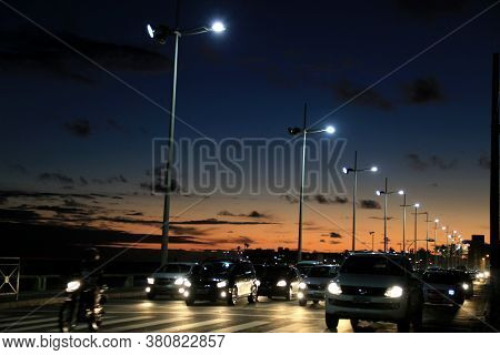Salvador, Bahia / Brazil - January 20, 2015: Vehicles Are Seen Passing Through The Pituba Neighborho