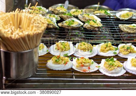 Oysters On The Street Market Food Stall In Luoyang Old City, Luoyang, Henan Province, China