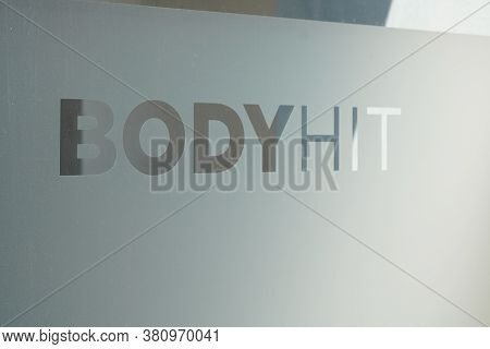 Bordeaux , Aquitaine / France - 08 10 2020 : Bodyhit Logo Text And Sign On Windows Entrance Of Frenc