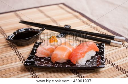 Mix Sushi s lososem, uzené, Roas