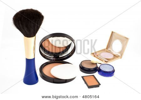 얼굴 파우더, 브러쉬 및 Eyeshadows 연