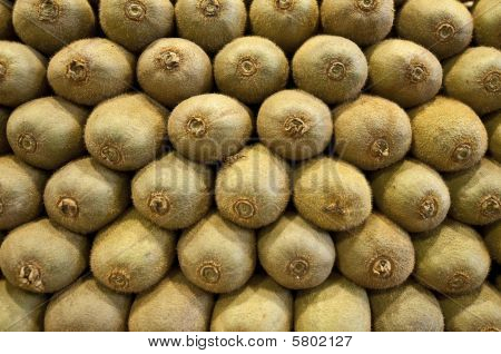 Kiwifruits.