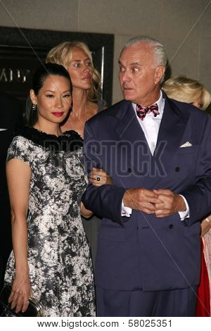 Lucy Liu and Manolo Blahnik  at the Rodeo Drive Walk of Style Award Gala. Rodeo Drive, Beverly Hills, CA. 09-25-08