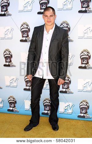 Sean Faris  at the 2008 MTV Movie Awards. Gibson Amphitheatre, Universal City, CA. 06-01-08
