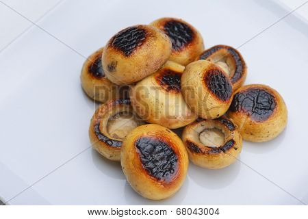 mashroom food vegetable grilled isolated on white background