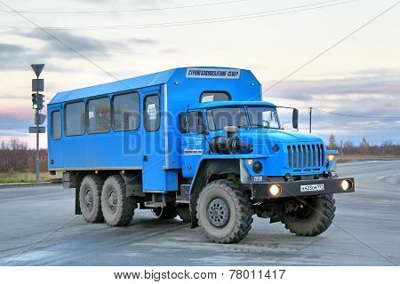 Ural 3255