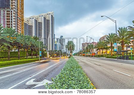 Early Morning Streetview In Sunny Isles Beach