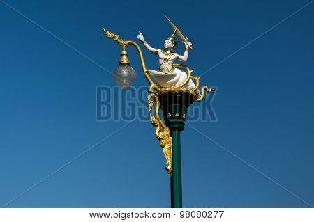 Street lamp