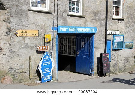 Port Isaac, Cornwall, Uk - April 8Th 2017: On Fore Street, The Entrance To 