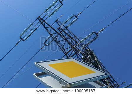current keys of a high-voltage line