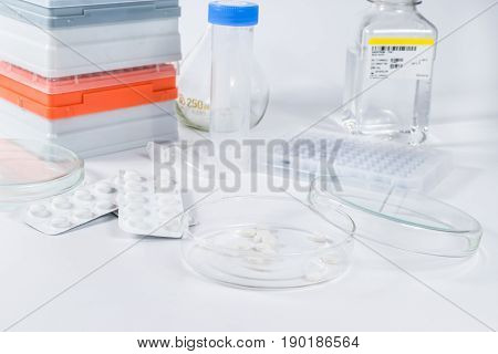 Analysis of medicaments in laboratory. Medical Research and diseases Science