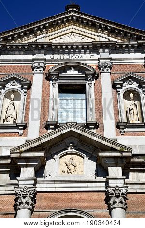 Rose Window  Italy  Lombardy       The Somma Lombardo   Brick   Tower   Tile