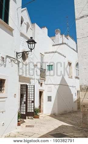 Characteristic alleyway of Locorotondo. Puglia. Southern Italy.