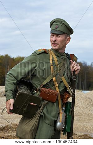 Brusilovsky breakthrough, the historic festival the First world war, Moscow, 2 Oct 2016. Portrait of a soldier of the Russian army.