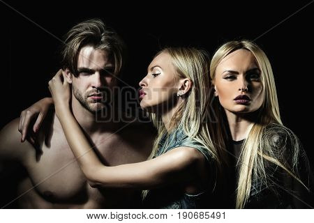 Boyfriend With Two Pretty Girlfriends