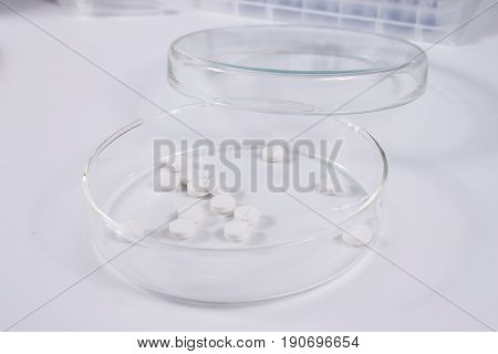 Analysis of medicaments in laboratory. Medical Research and diseases Science