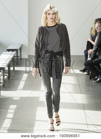 Pamella Roland - Fall 2017 Collection