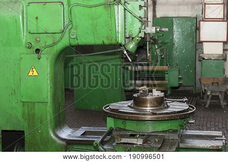 Metalworking machines working mechanisms are shot close-up