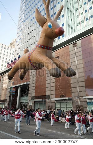 Houston, Texas, USA - November 23, 2017, The H-E-B Thanksgiving Day Parade in Houston began in 1949, when Santa arrived at Union Station and rode his sleigh to the downtown Foley’s. A holiday tradition showcasing the Houston community on Thanksgiving morn