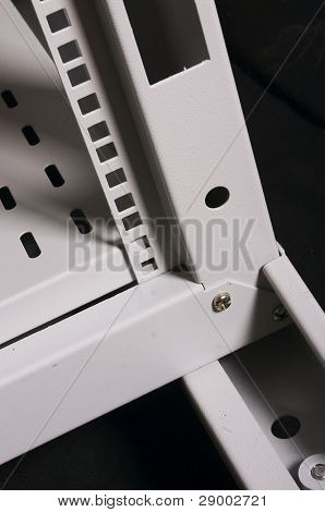 องค์ประกอบของสลักในกรณี