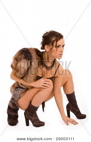 Modell Photosession in einem landschaftlich Anzug