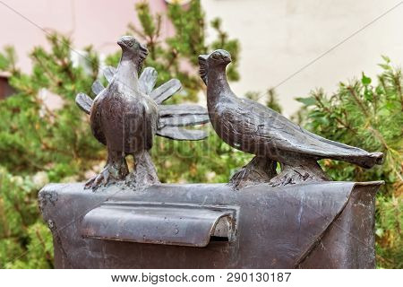 Klaipeda, Lithuania - September 22, 2018: Sculptural Composition With A Mailbox And Post Pigeons In 