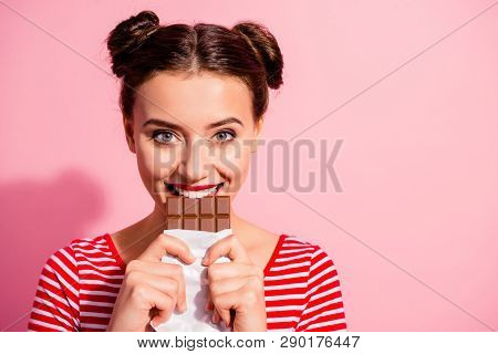 Close-up Portrait Of Her She Nice-looking Cute Charming Attractive Lovely Glamorous Cheerful Girl In