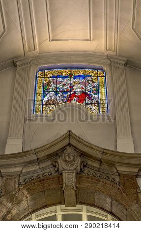 Lisbon - July 3, 2018: Detail Of The Lead Light On Top Os The Entry Arch To The Main Chapel Of The C