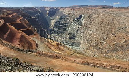 The Super Pit Is Located Off The Goldfields Highway On The South-east Edge Of Kalgoorlie, Western Au