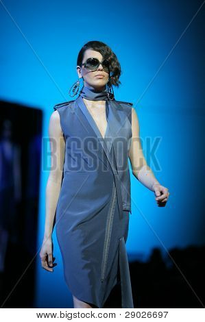 ZAGREB, Kroatien - APRIL 16: Mode model iført design af Amarie på 