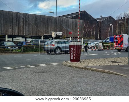 Sheffield, Uk - 19th March 2019: Tesco Extra - Savile Street - Is Closed By Police Due To A Major In
