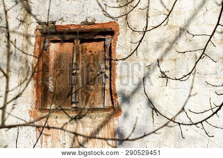 Old Fashioned Traditional Closed Wooden Window In Village Jhong In Nepal, Lower Mustang Region.