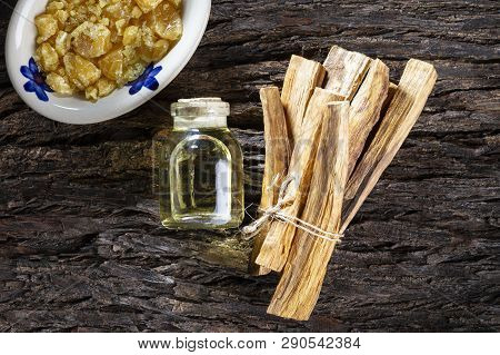 Bursera Graveolens, Essence And Resin. In Spanish (