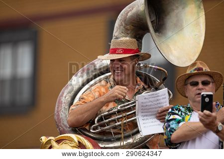 Peru, Indiana, Usa - July 21, 2018 Man Playing The Sousaphone On Top Of A Float At The Circus City F