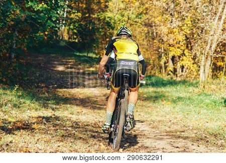 October 14, 2018, Minsk, Belarus.2018 Olympic Cross Country Cup Xco In Medvezhino Two Men Riding Bic