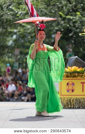 Washington, D.c., Usa - July 4, 2018, The National Independence Day Parade, Chinese Women Wearing Tr