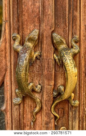 The House Of Victory Or House Of Dragons