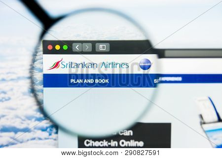 Los Angeles, California, Usa - 21 March 2019: Illustrative Editorial Of Srilankan Airlines Website H