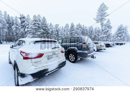 Editorial: Kuusamon City, Finland, 27th December 2018. Car Park At Holiday Club Kuusamon Tropiikki W