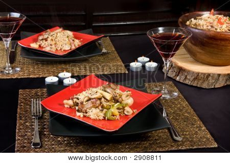 Pilaf auf dem Tisch