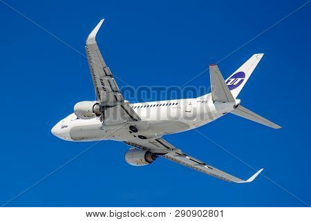 Moscow, Russia - March 20, 2019: Aircraft Boeing 737-524(wl) Vp-bfs Of Utair Aviation Takes Off At V