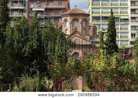 Thessaloniki, Greece - September 30, 2017: Аntique Byzantine Church Of Panagia Chalkeon In The Cente